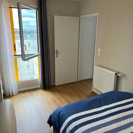 Nanterre Home Apartment *